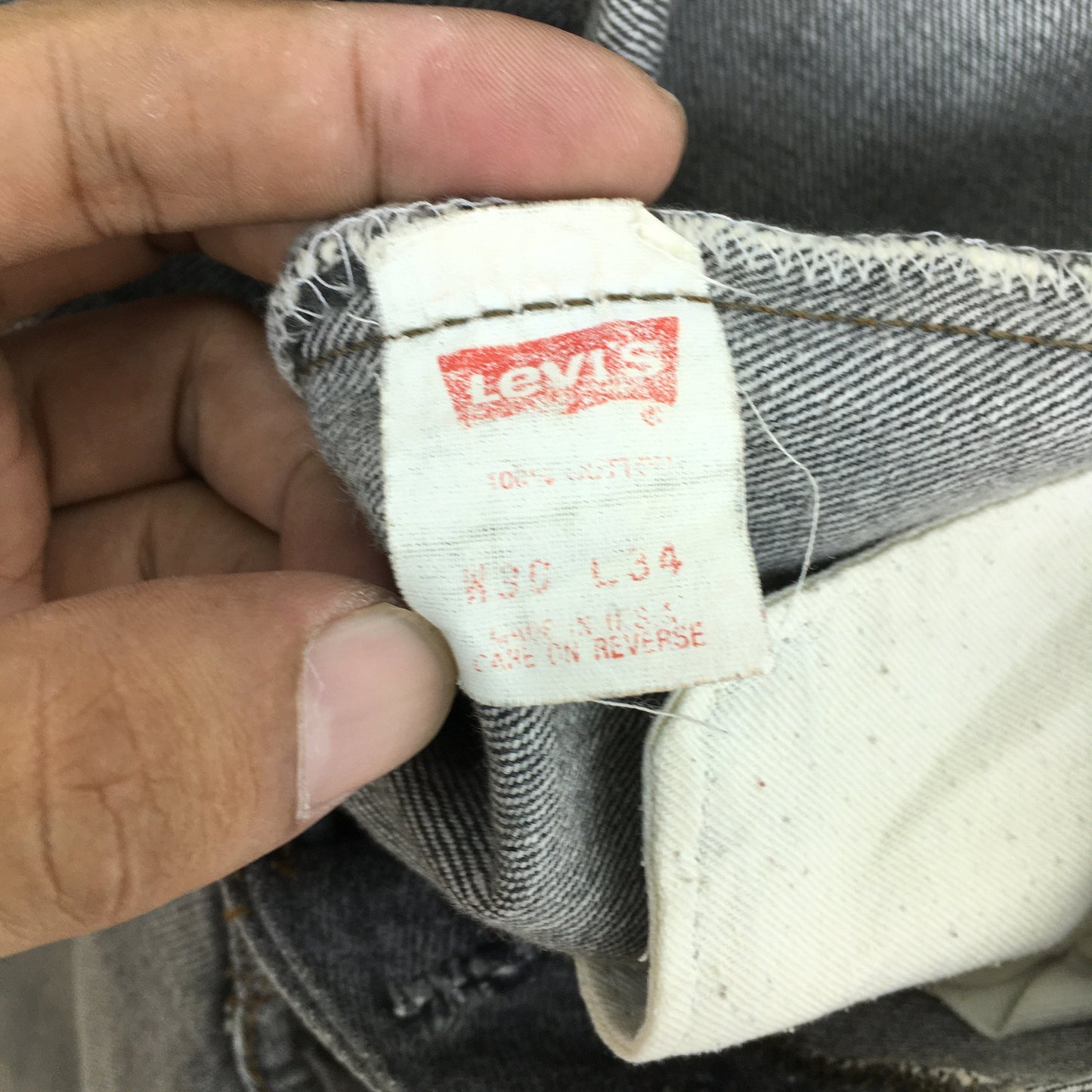 Levi's 501 Ash Gray High Waisted Jeans Size 28x27.5