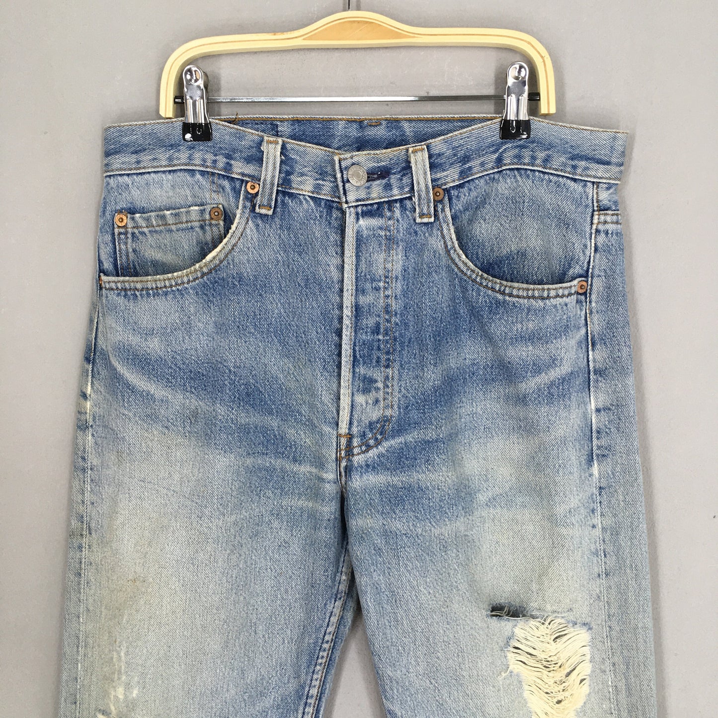 Levi's 501 Distressed Ripped Stonewash Jeans Size 31x29