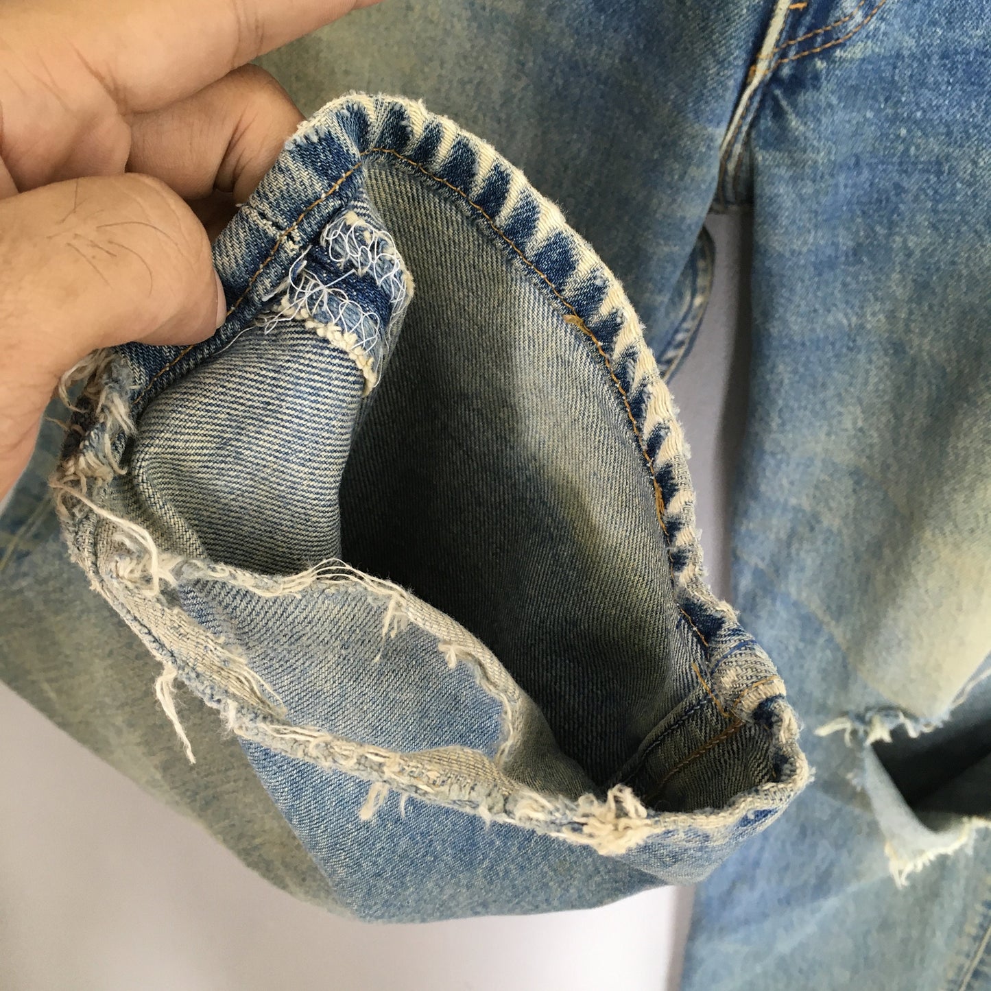 Levi's 501 Distressed Ripped Jeans Stonewash Size 31x30.5