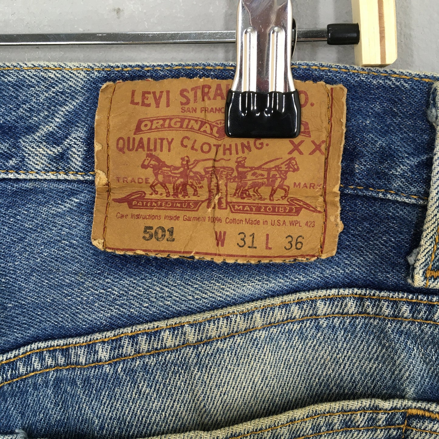 Levi's 501 Distressed Ripped Stonewash Jeans Size 29x32.5