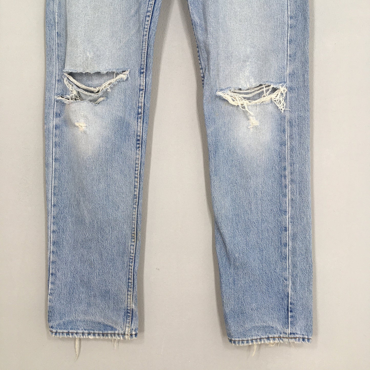 Levi's 501 Distressed Ripped Jeans Size 31x33