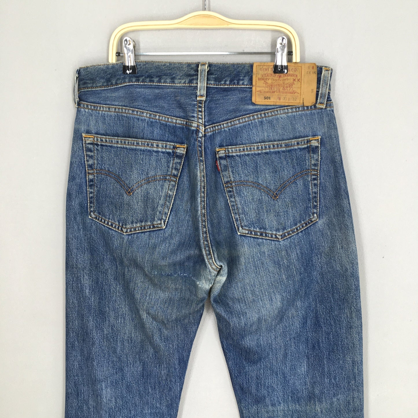 Levi's 501 Faded Blue Light Wash Jeans Size 30x32.5