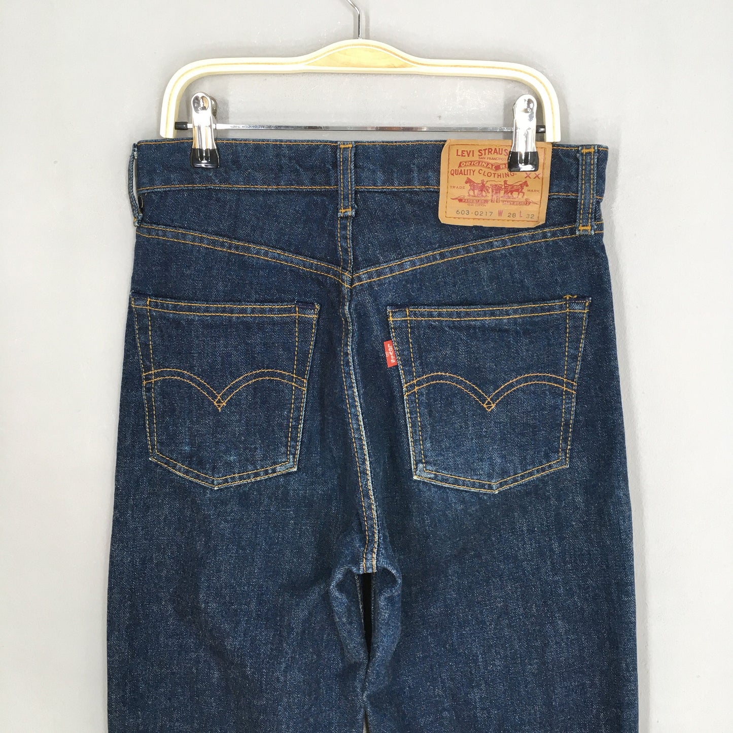 Levi's 603 Indigo Blue Women Denim Size 27x30.5