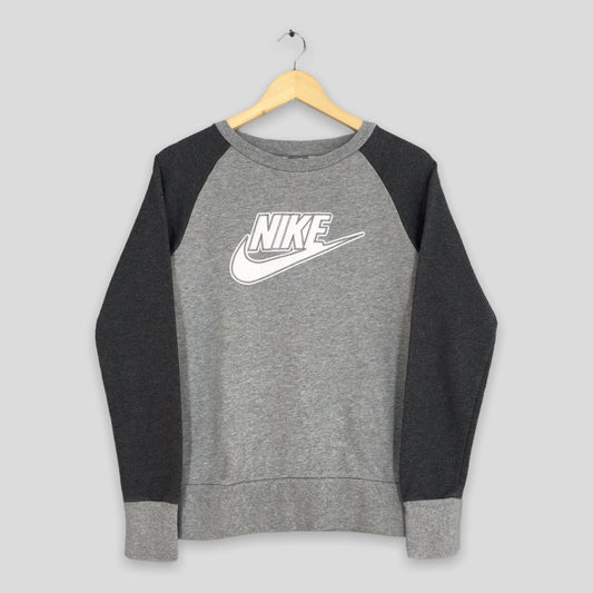 Y2K Nike Swoosh Gray Sweatshirt Small