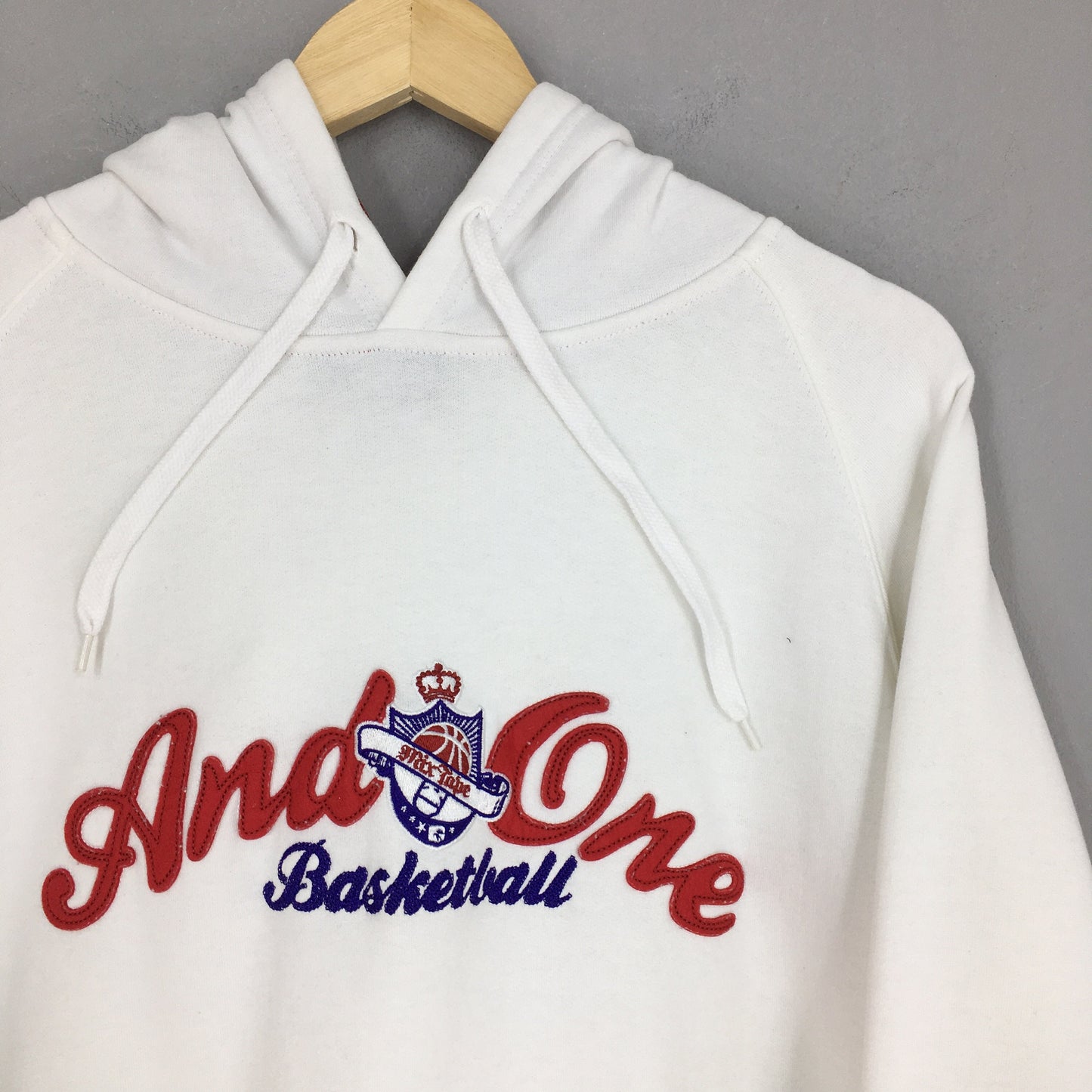 AND1 Basketball Pullover Hoodies Medium