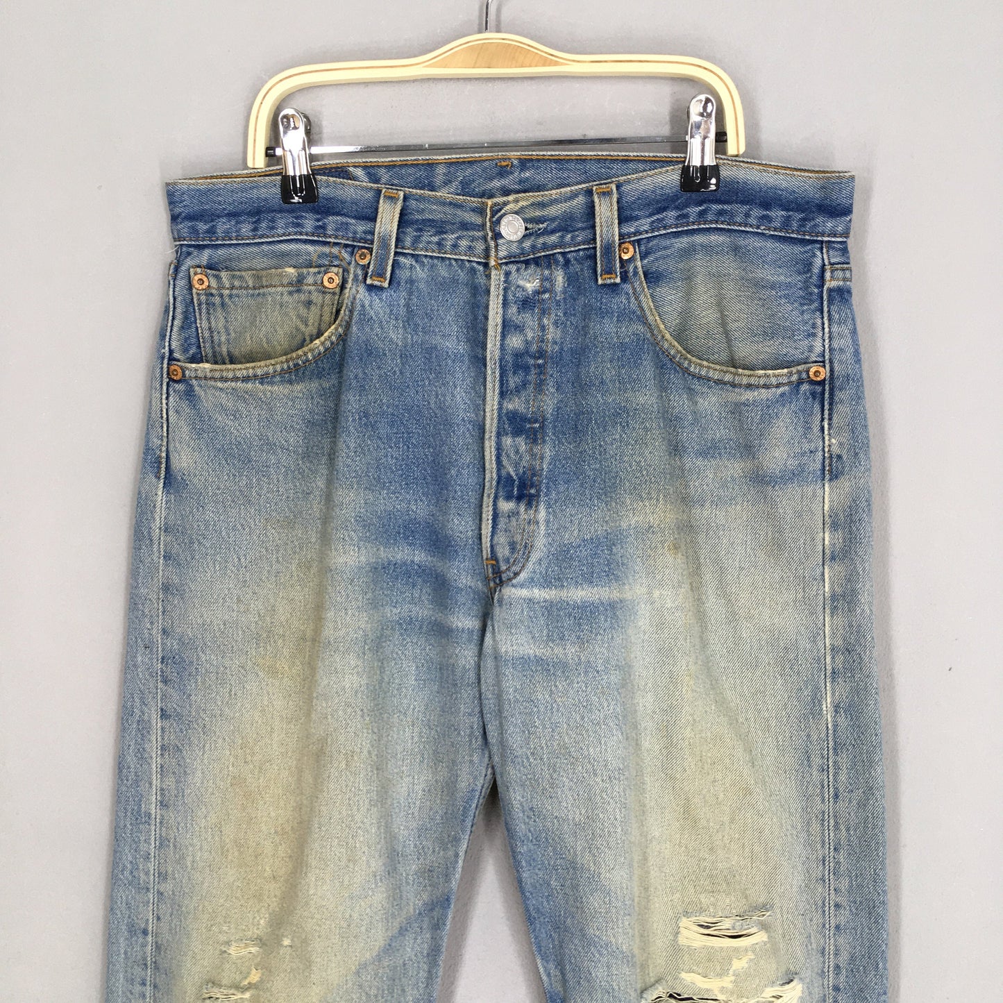 Levi's 501 Distressed Ripped Jeans Stonewash Size 31x29.5