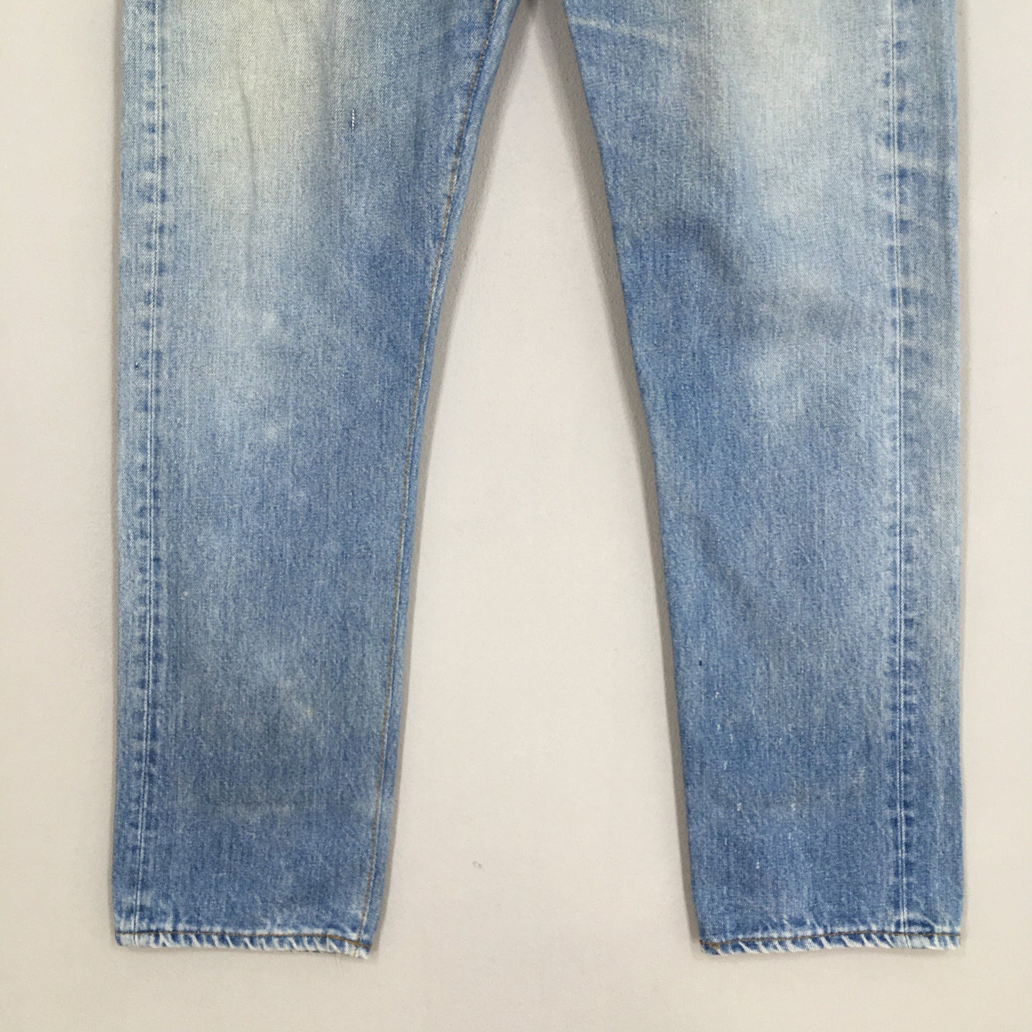 Levi's 501 Faded Blue Light Wash Jeans Size 32x31.5