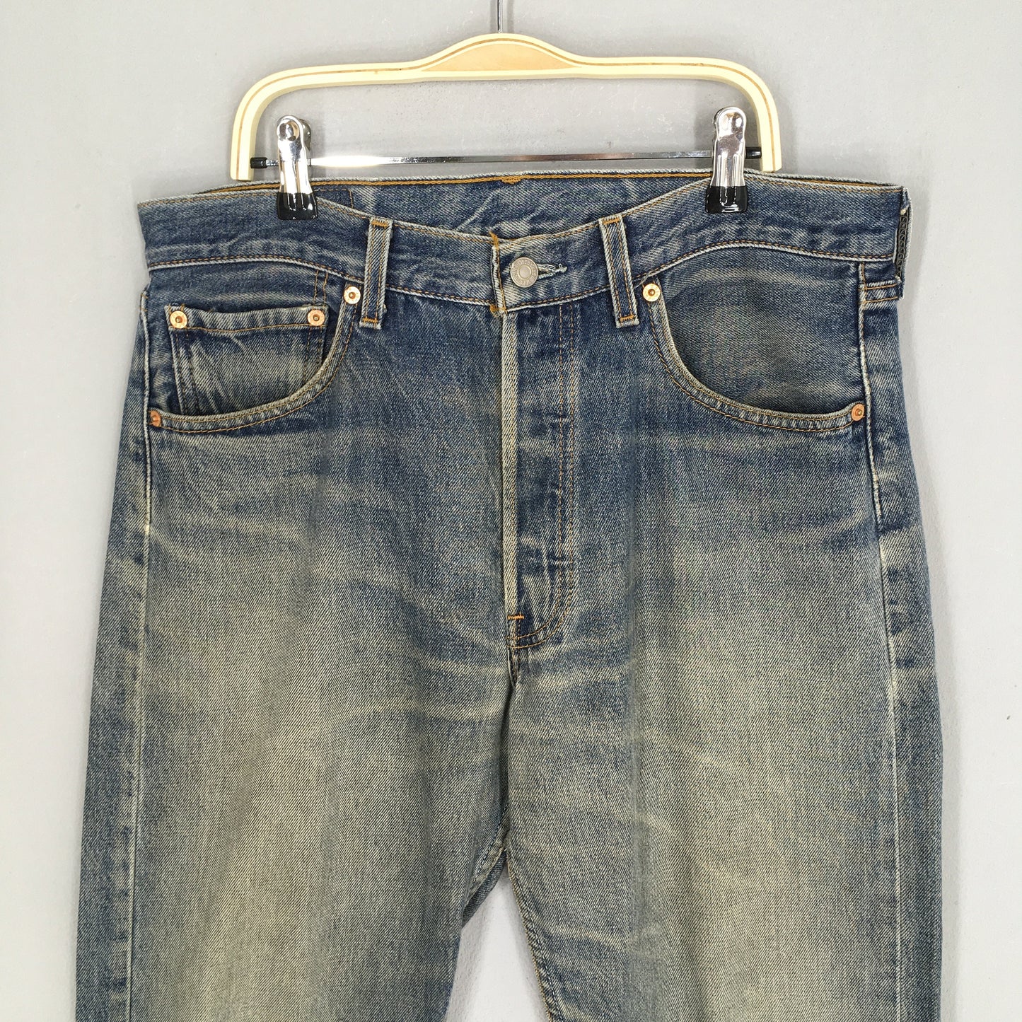Levi's 501 Faded Distressed Jeans Size 31x29
