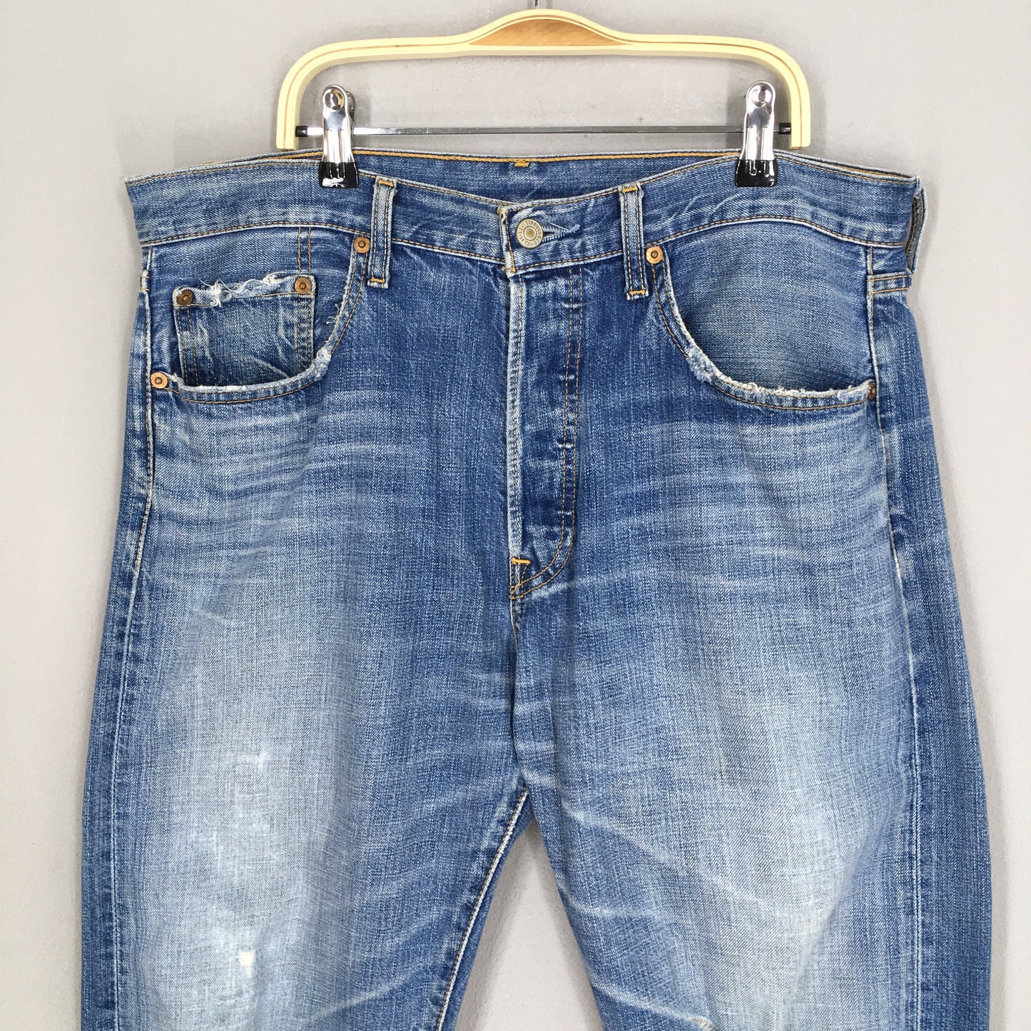 Y2K Levi's 501 Distressed Stonewash Jeans Size 33x31.5