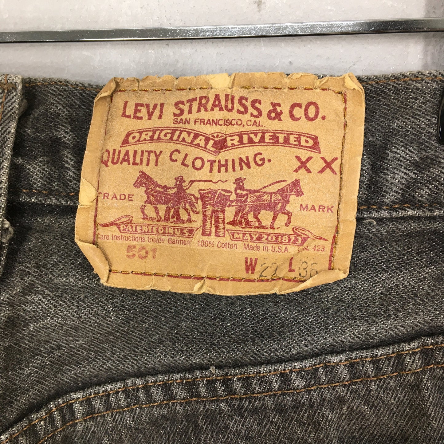 Levi's 501 Dark Gray High Waisted Jeans Size 27x29