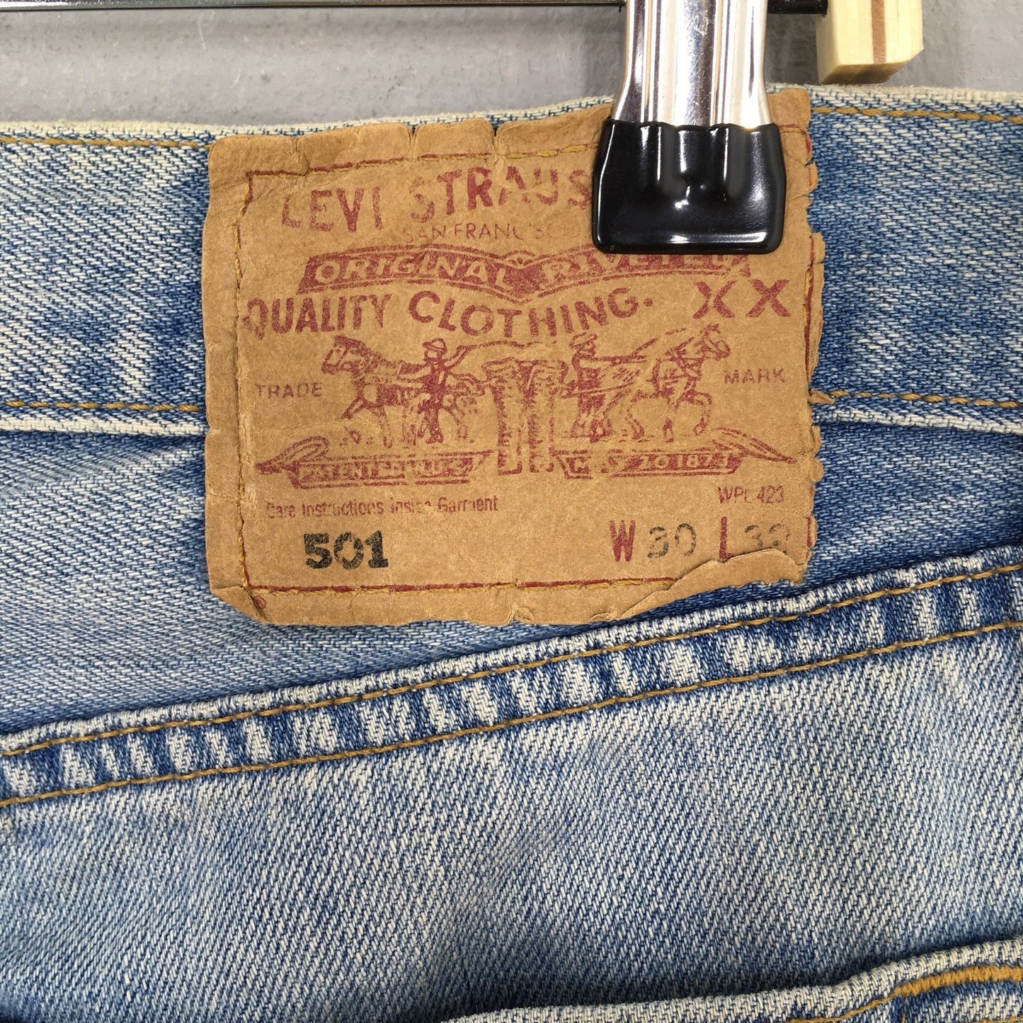 Levi's 501 Faded Blue Light Wash Jeans Size 29x30.5