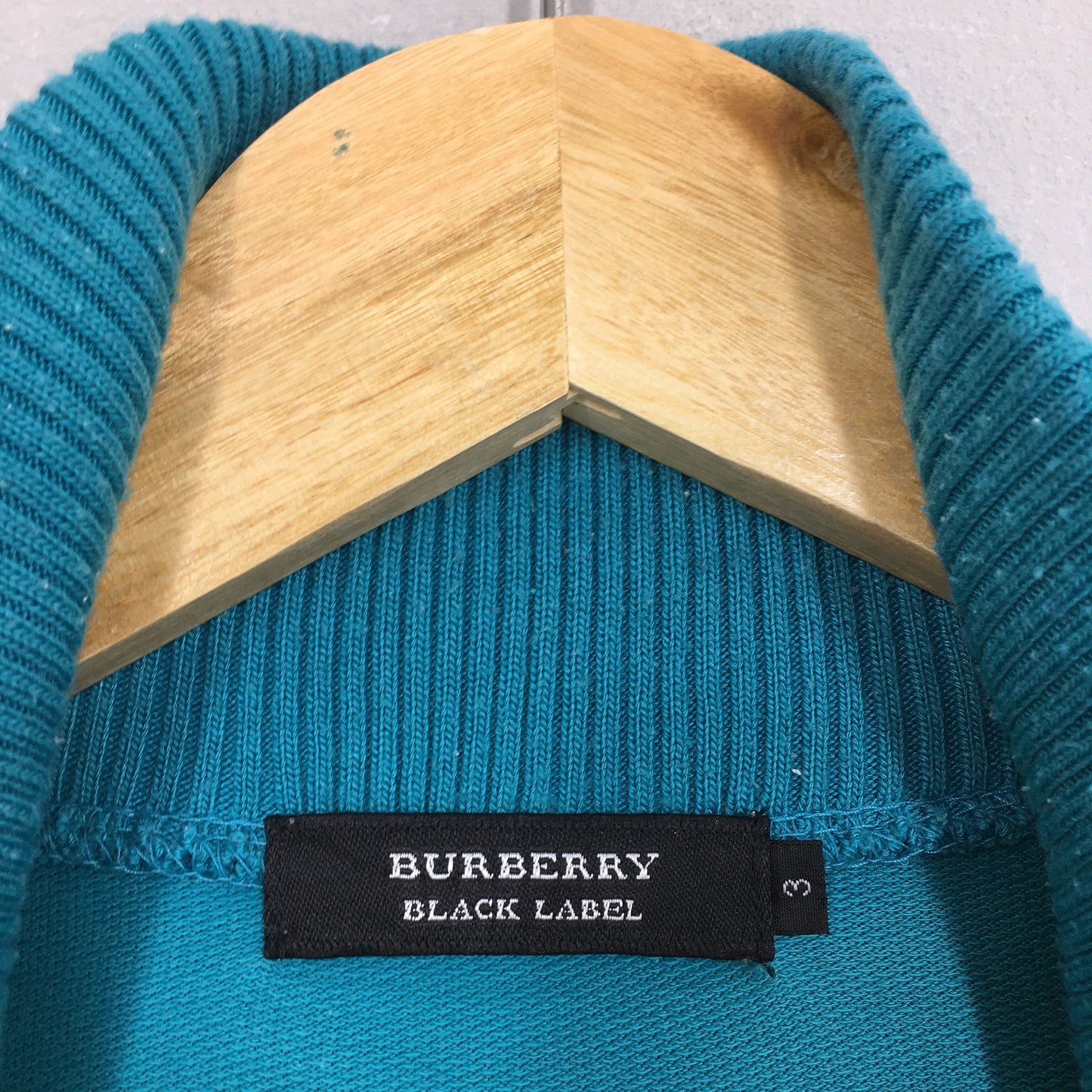 Burberrys Women Zipper Sweater Medium