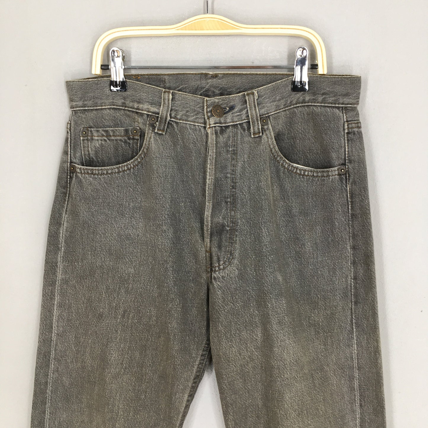 Levi's 501 Ash Gray High Waisted Jeans Size 28x27.5