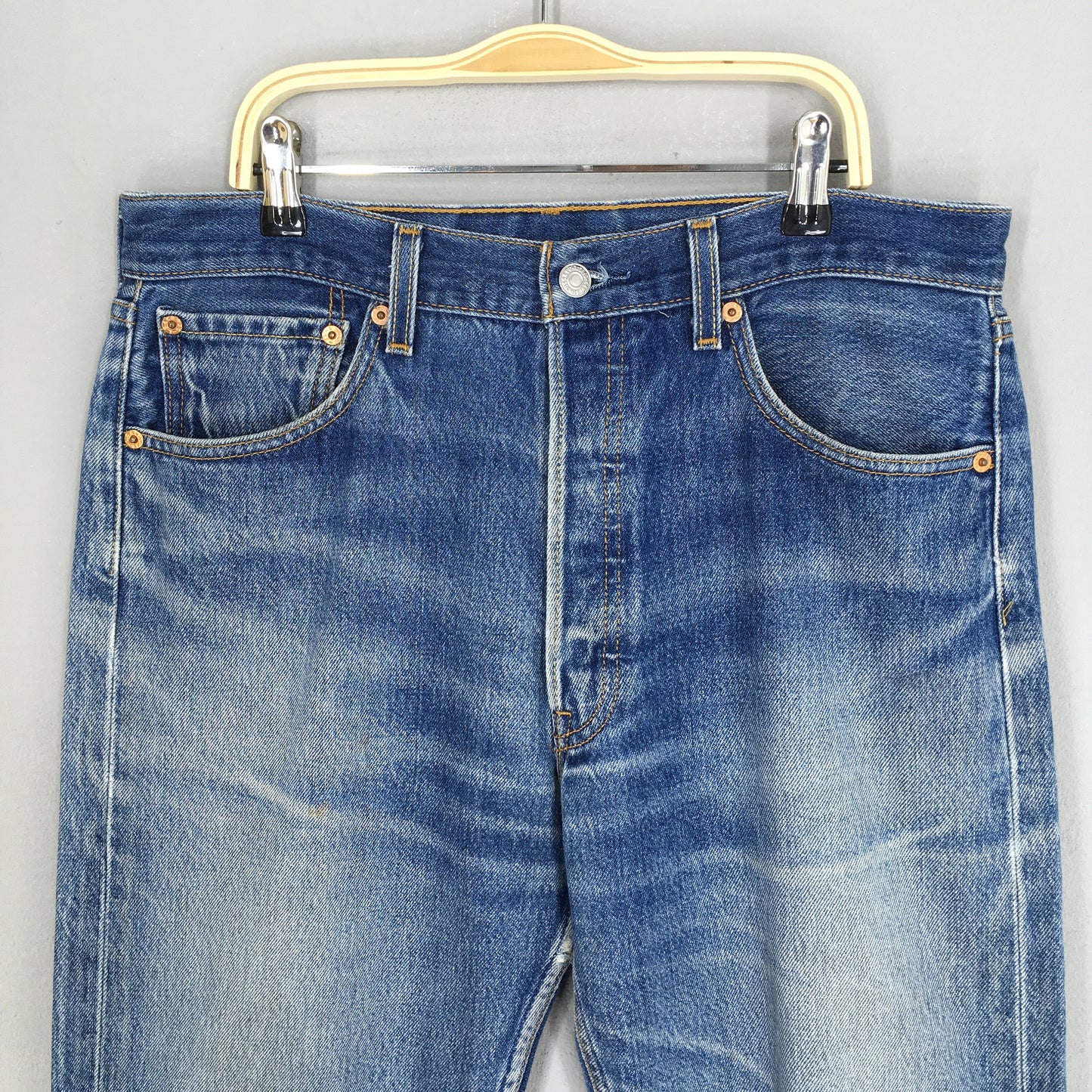 Levi's 501 Faded Blue Stonewash Jeans Size 32x33