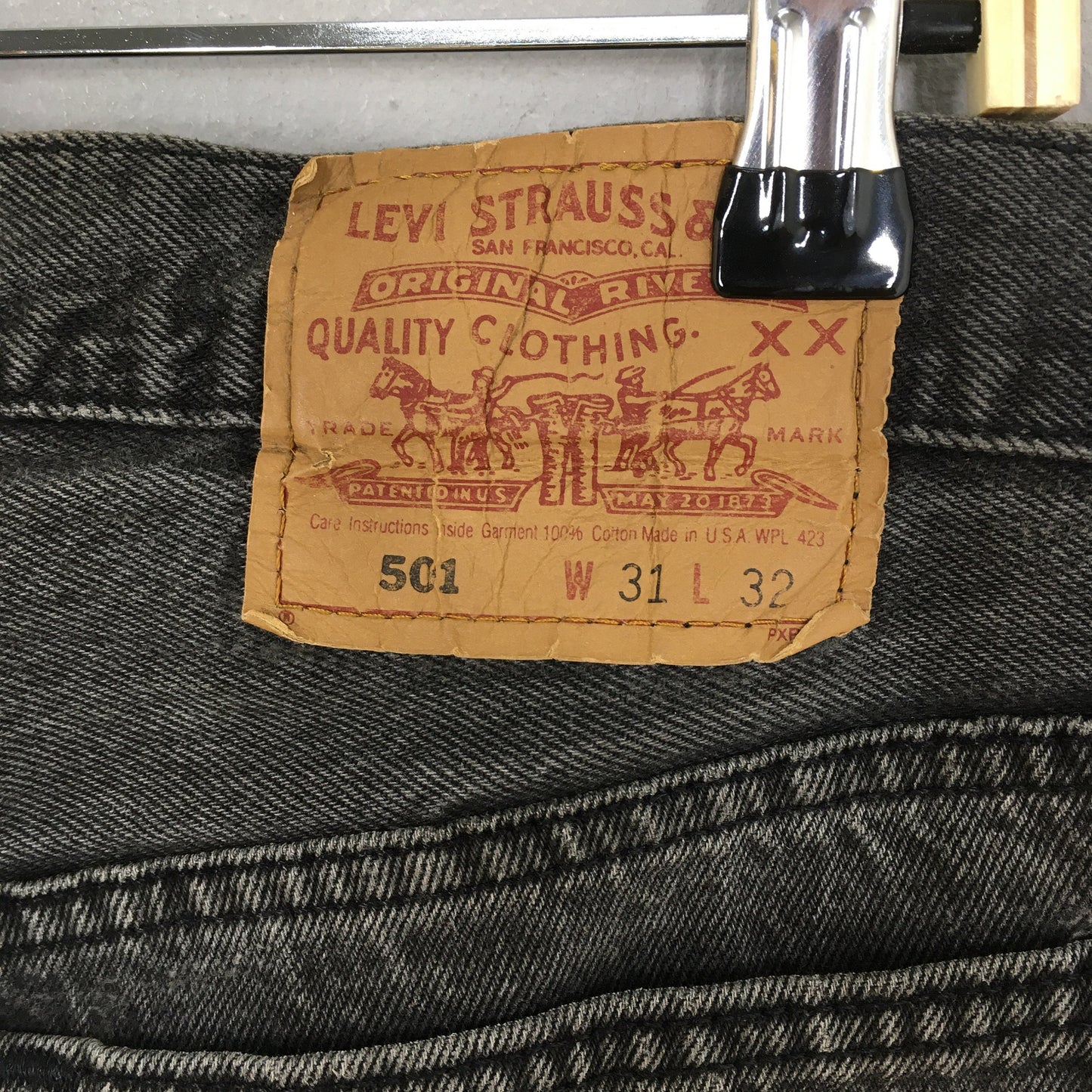 Levi's 501 Black Faded High Waisted Jeans Size 29x32.5