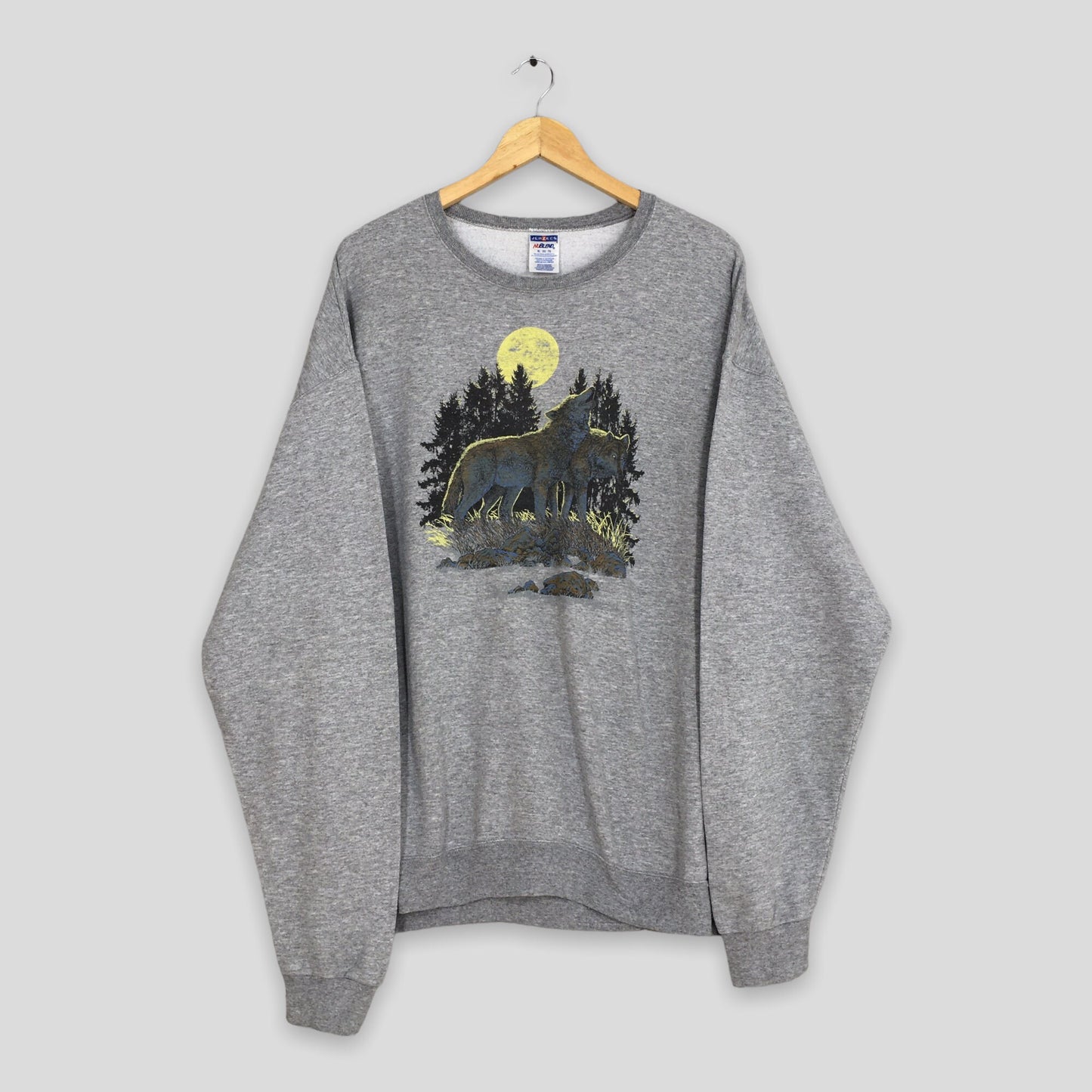 Lone Wolf Wildlife Gray Sweatshirt XLarge