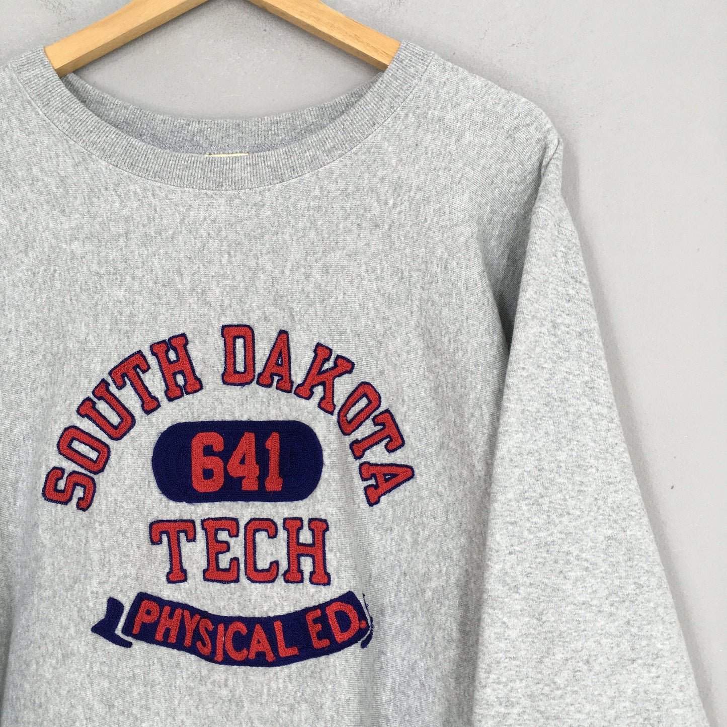 South Dakota Tech NCAA Rugby Gray Sweater XLarge