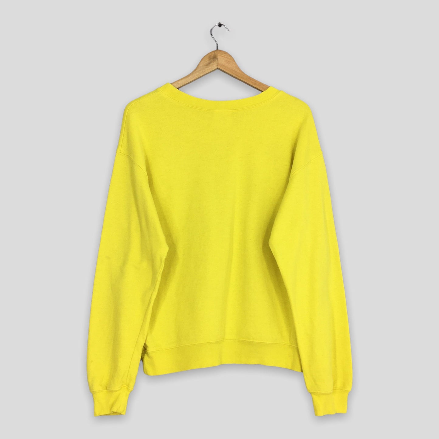 Tweety Yellow Bird Looney Tunes Women Sweatshirt Medium