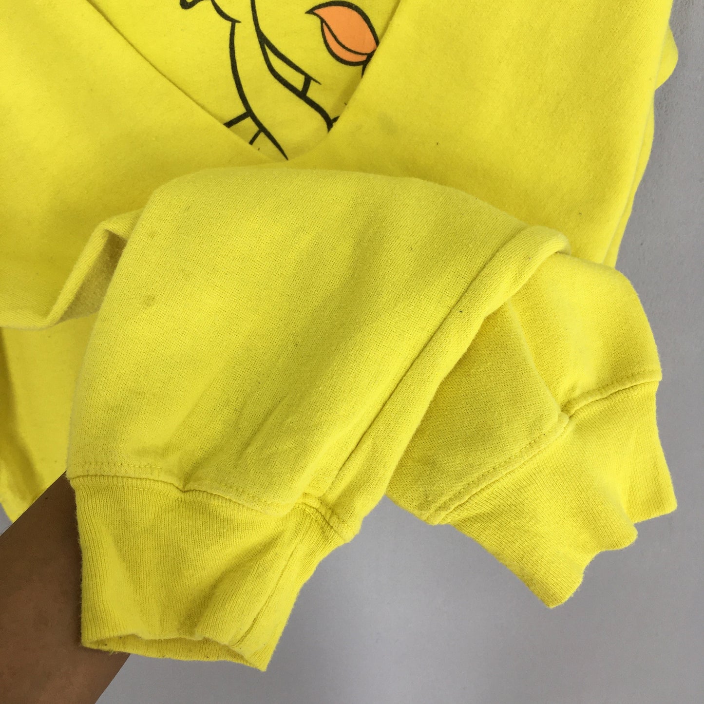 Tweety Yellow Bird Looney Tunes Women Sweatshirt Medium