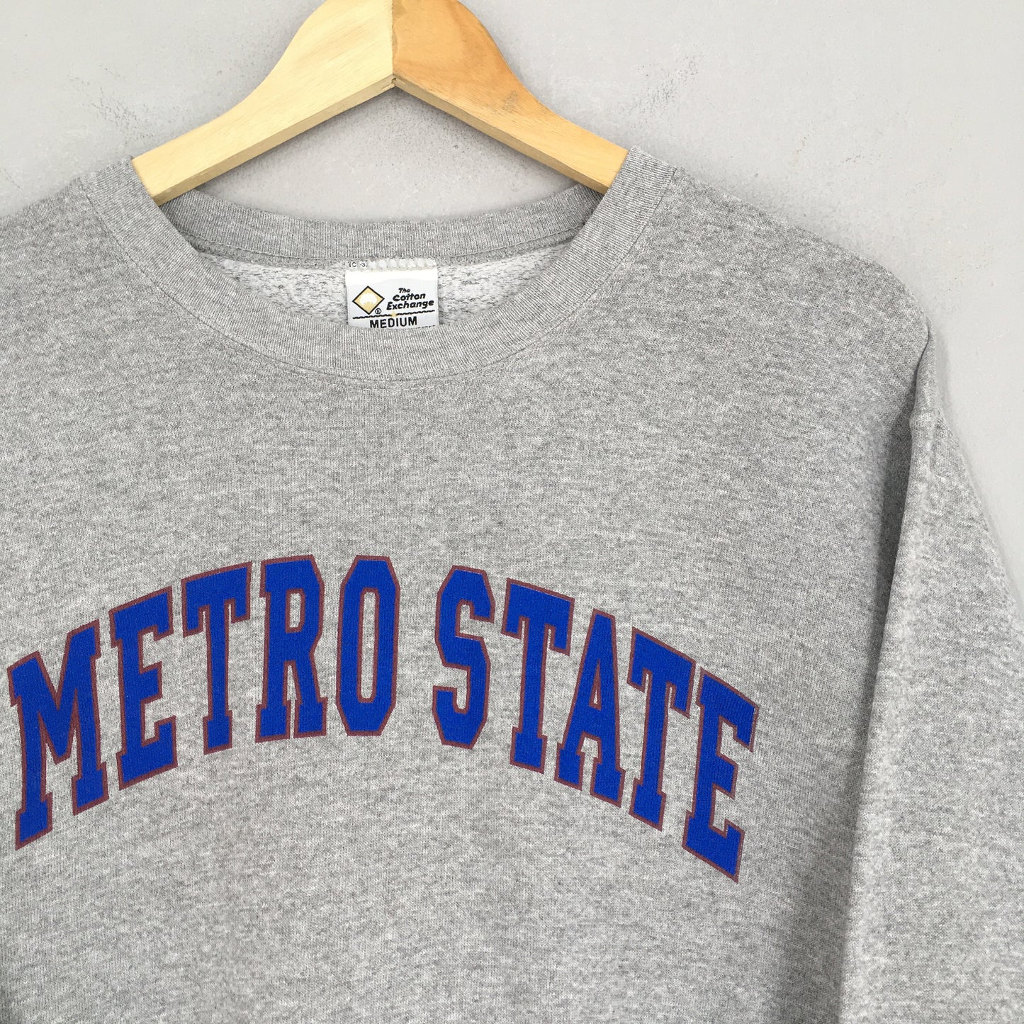 Metropolitan State University Gray Sweatshirt Medium