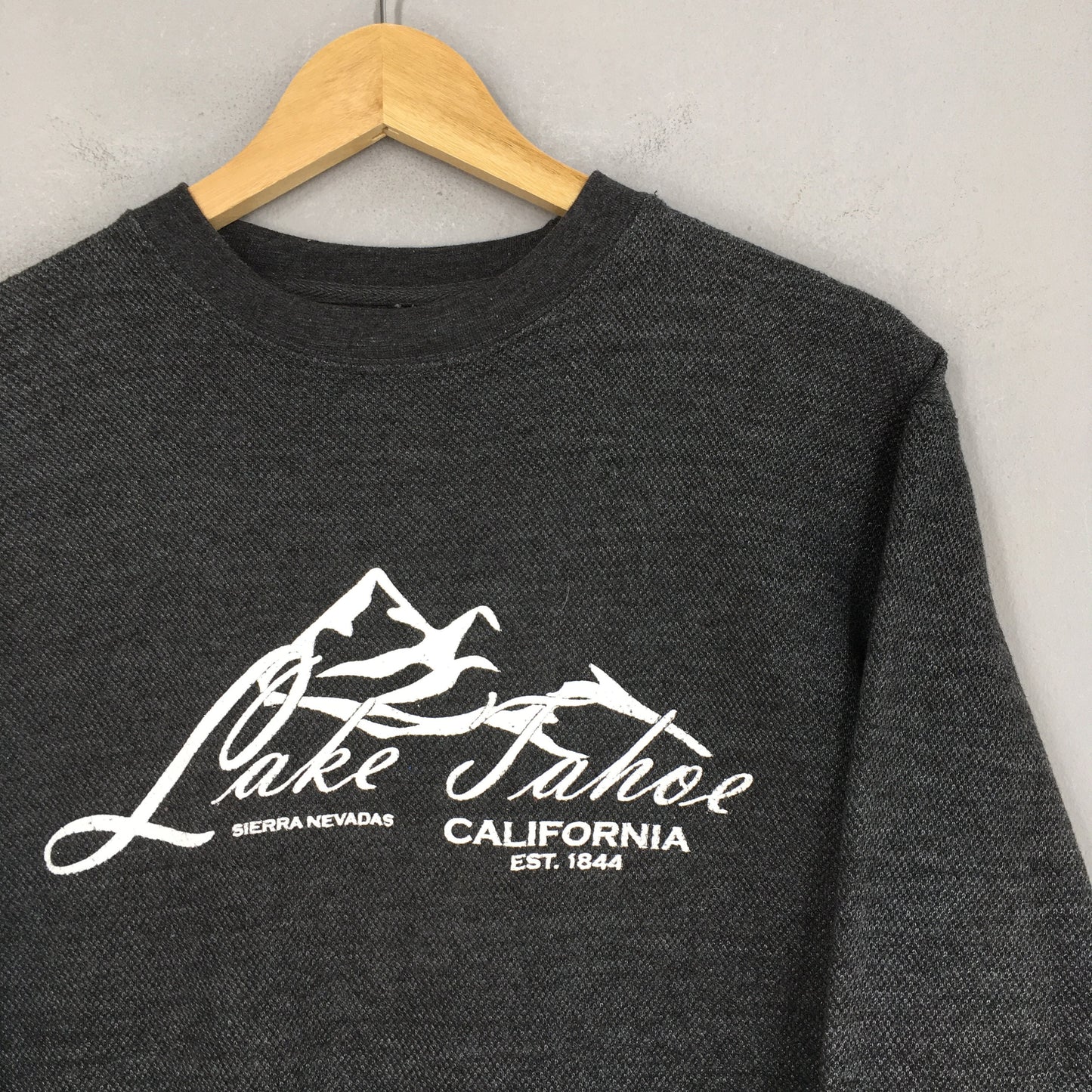 Lake Tahoe California Gray Sweatshirt Small