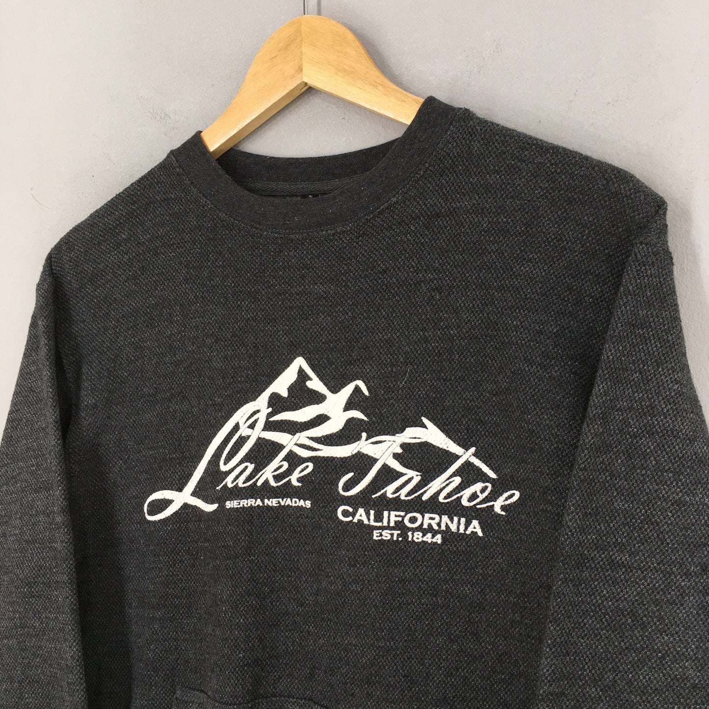 Lake Tahoe California Gray Sweatshirt Small