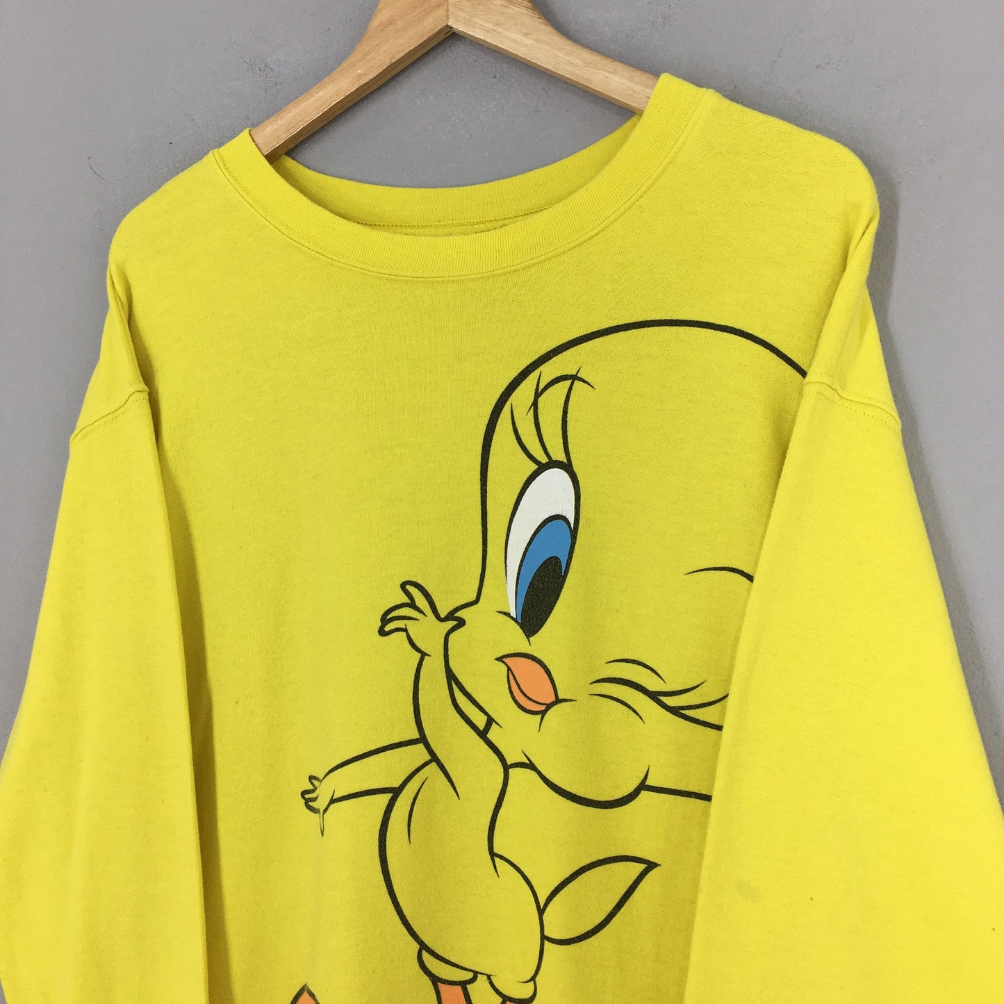 Tweety Yellow Bird Looney Tunes Women Sweatshirt Medium