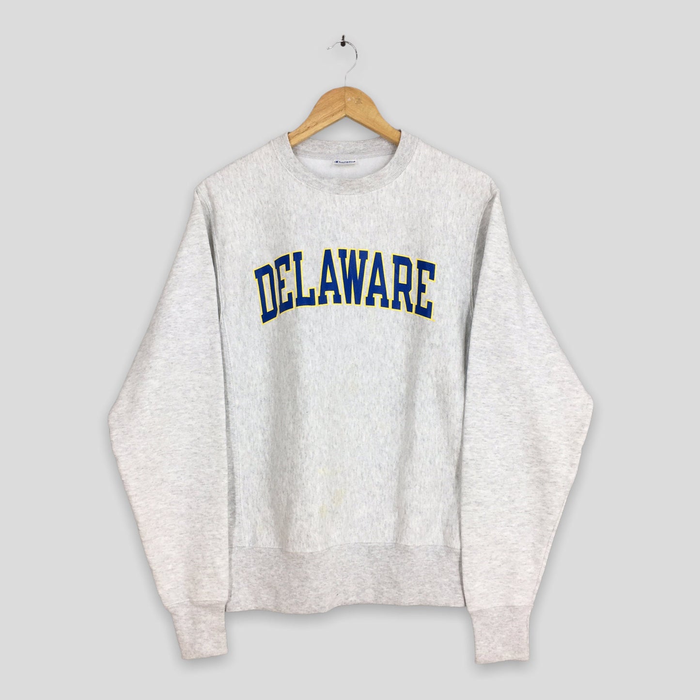 University Of Delaware Sweatshirt Small