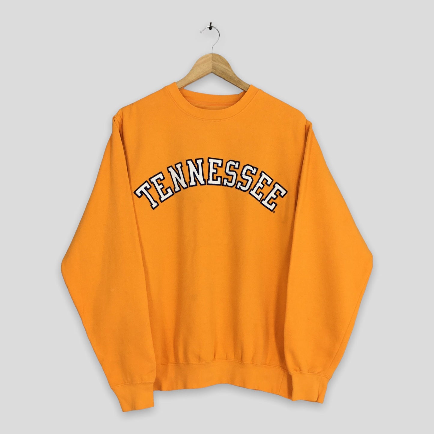 University Of Tennessee Yellow Sweatshirt Medium