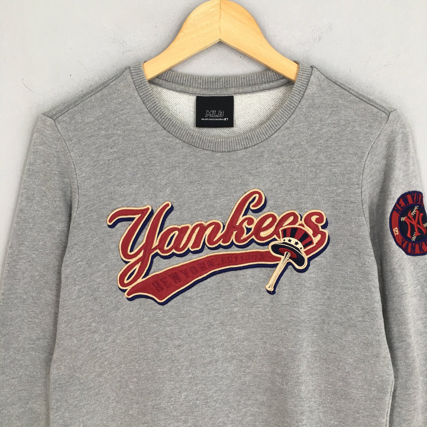 New York Yankees Gray Sweatshirt Small