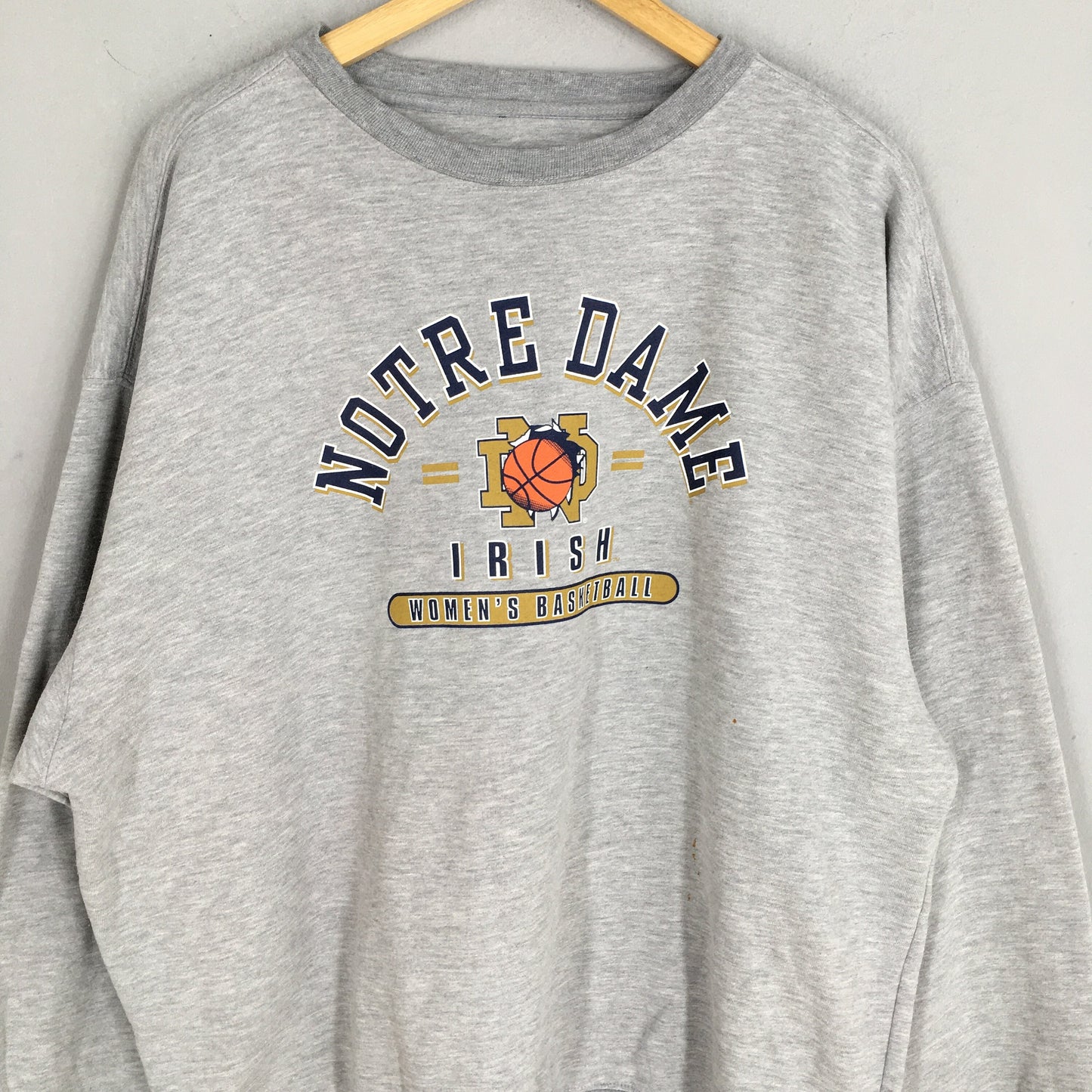 Notre Dame Women Basketball Sweatshirt XLarge