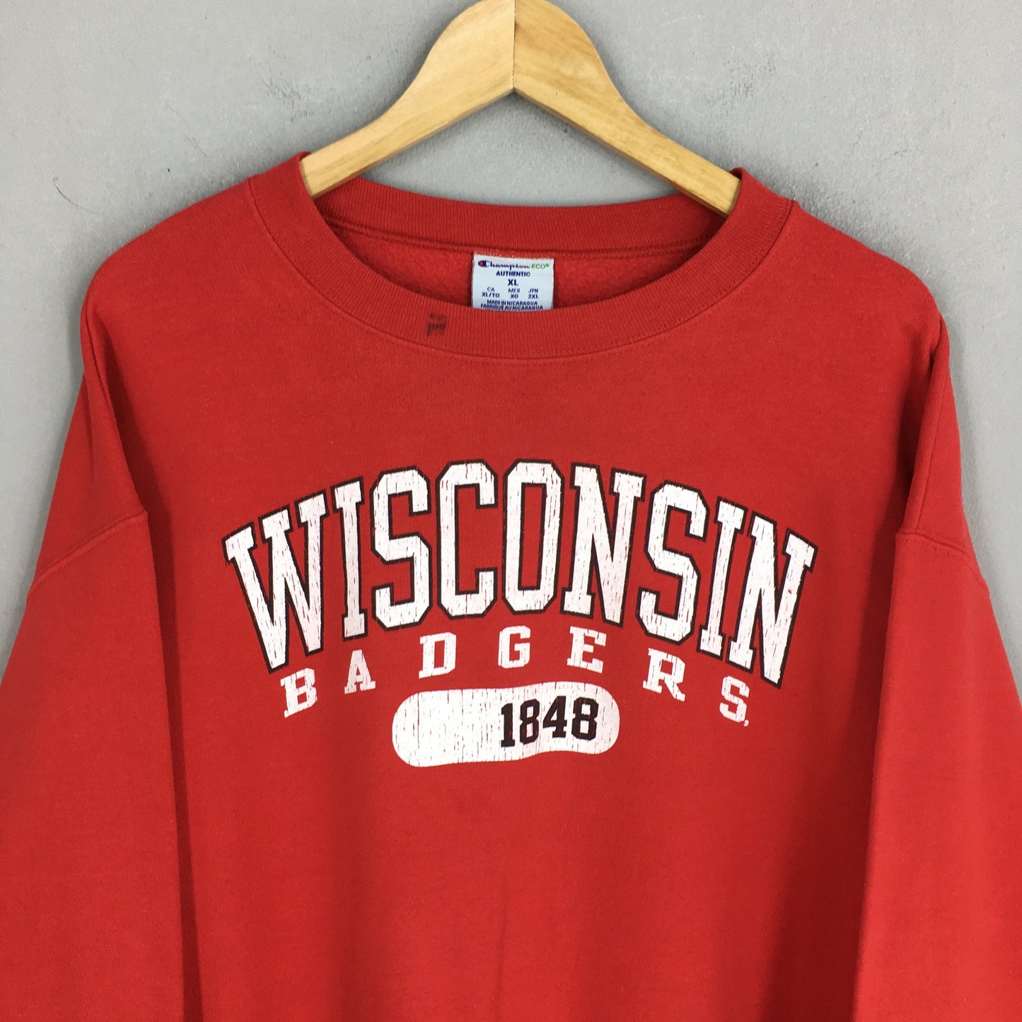 University Of Wisconsin Badgers Red Sweatshirt XLarge