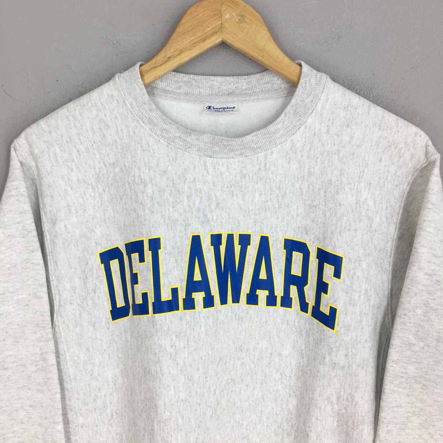 University Of Delaware Sweatshirt Small