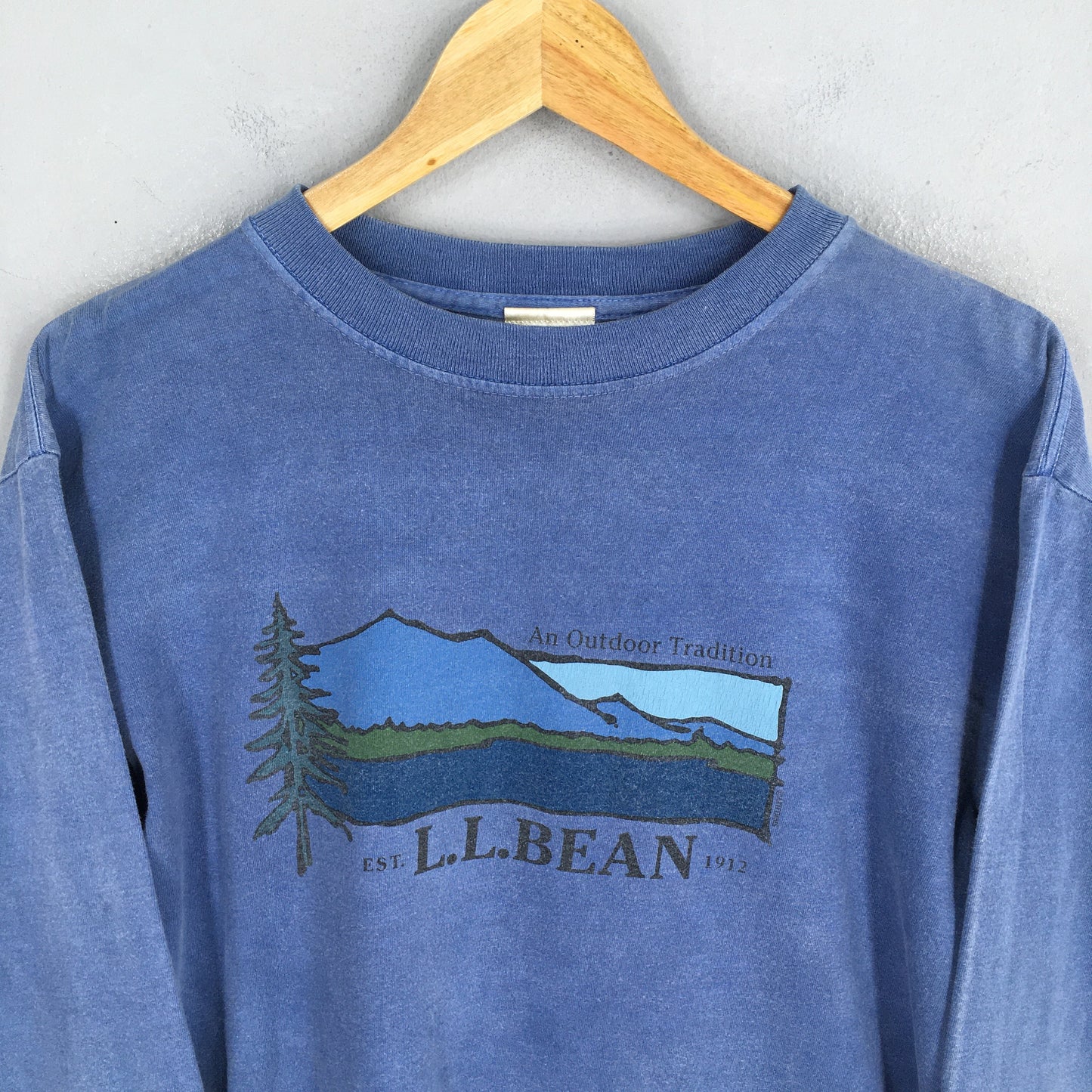 LL Bean Outdoor Hiking Blue T shirt Medium