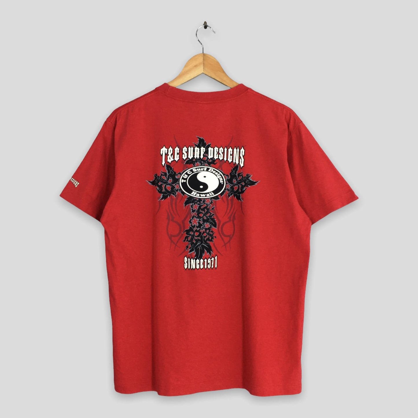 T&C Surf Designs Cross Yin Yang Surfing Red T shirt Large