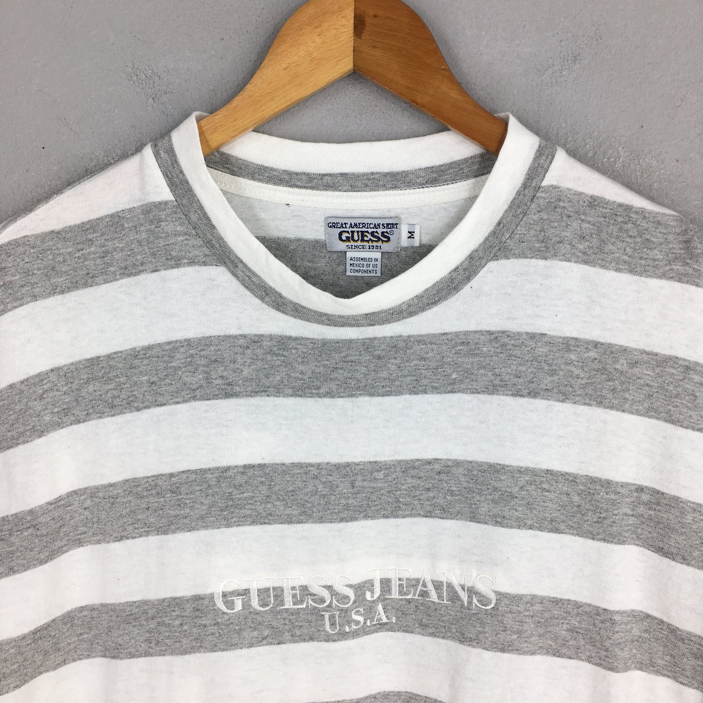 Guess Jeans Usa Stripes Gray T shirt Medium