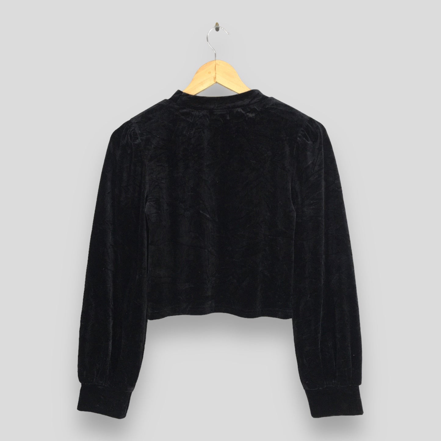 Women Cropped Velvet Black T shirt XSmall