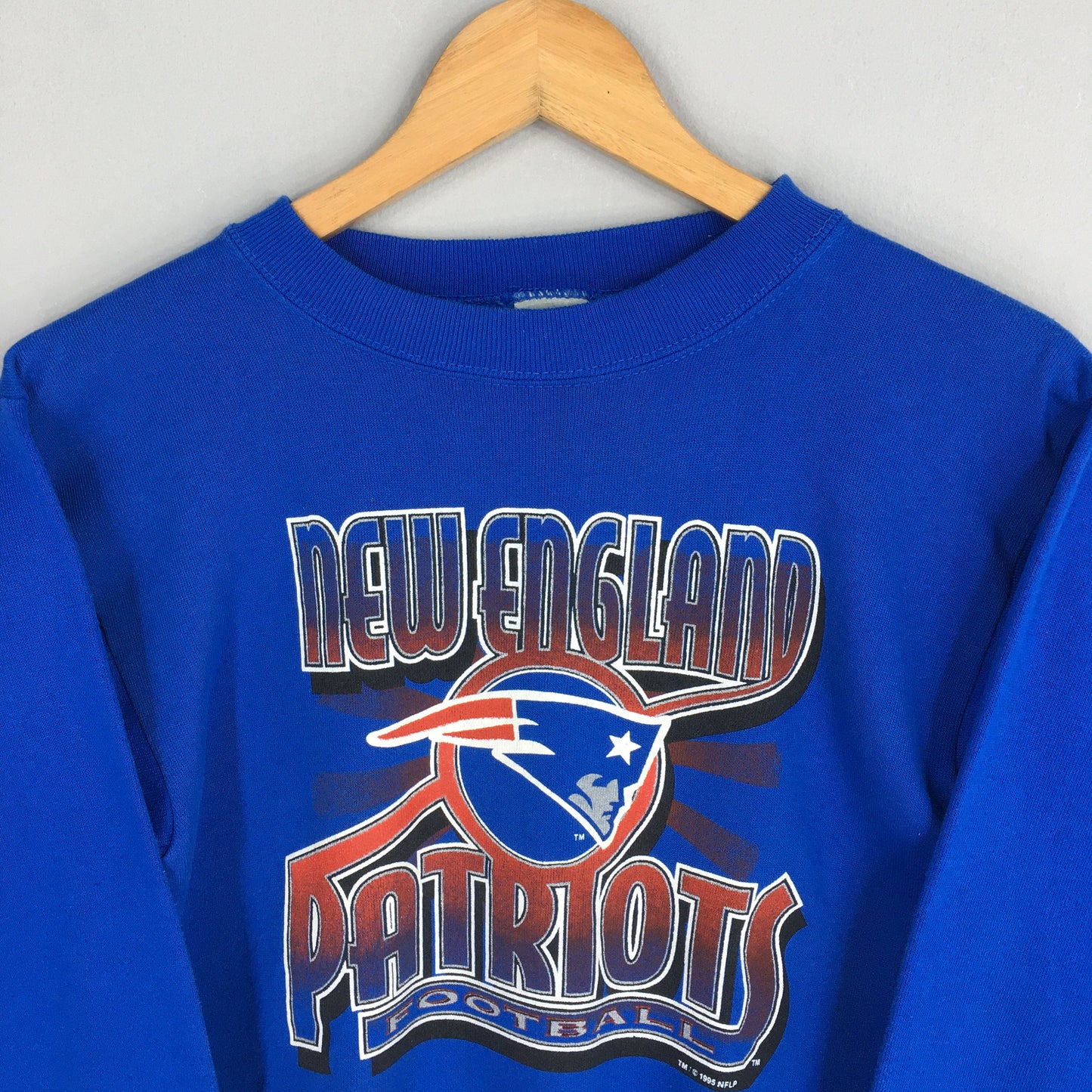 New England Patriots Football NFL Blue Sweatshirt Small