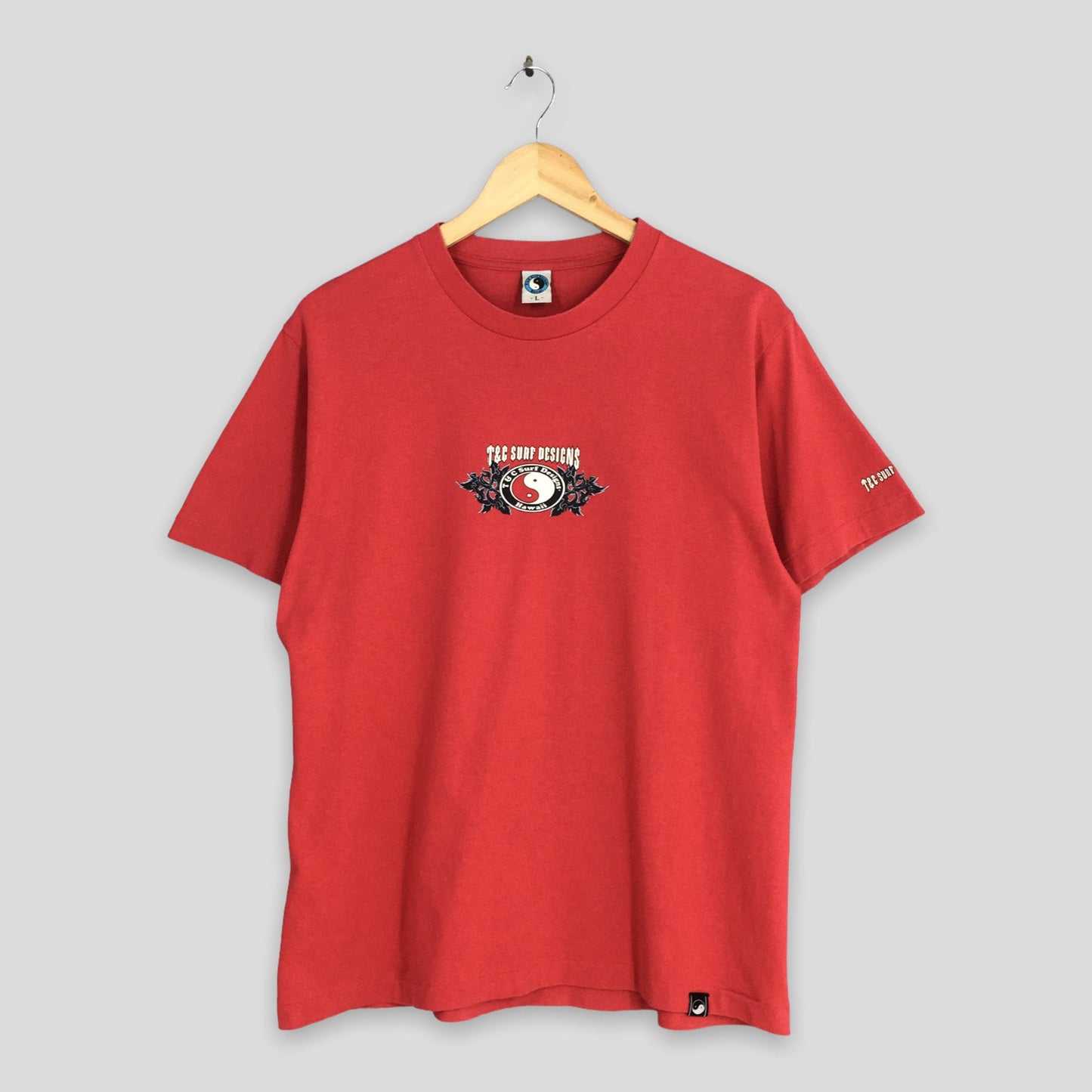 T&C Surf Designs Cross Yin Yang Surfing Red T shirt Large