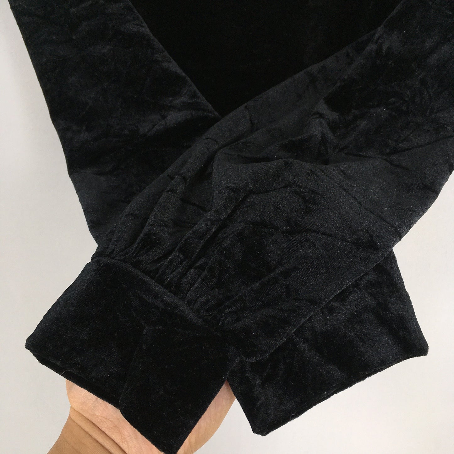 Women Cropped Velvet Black T shirt XSmall