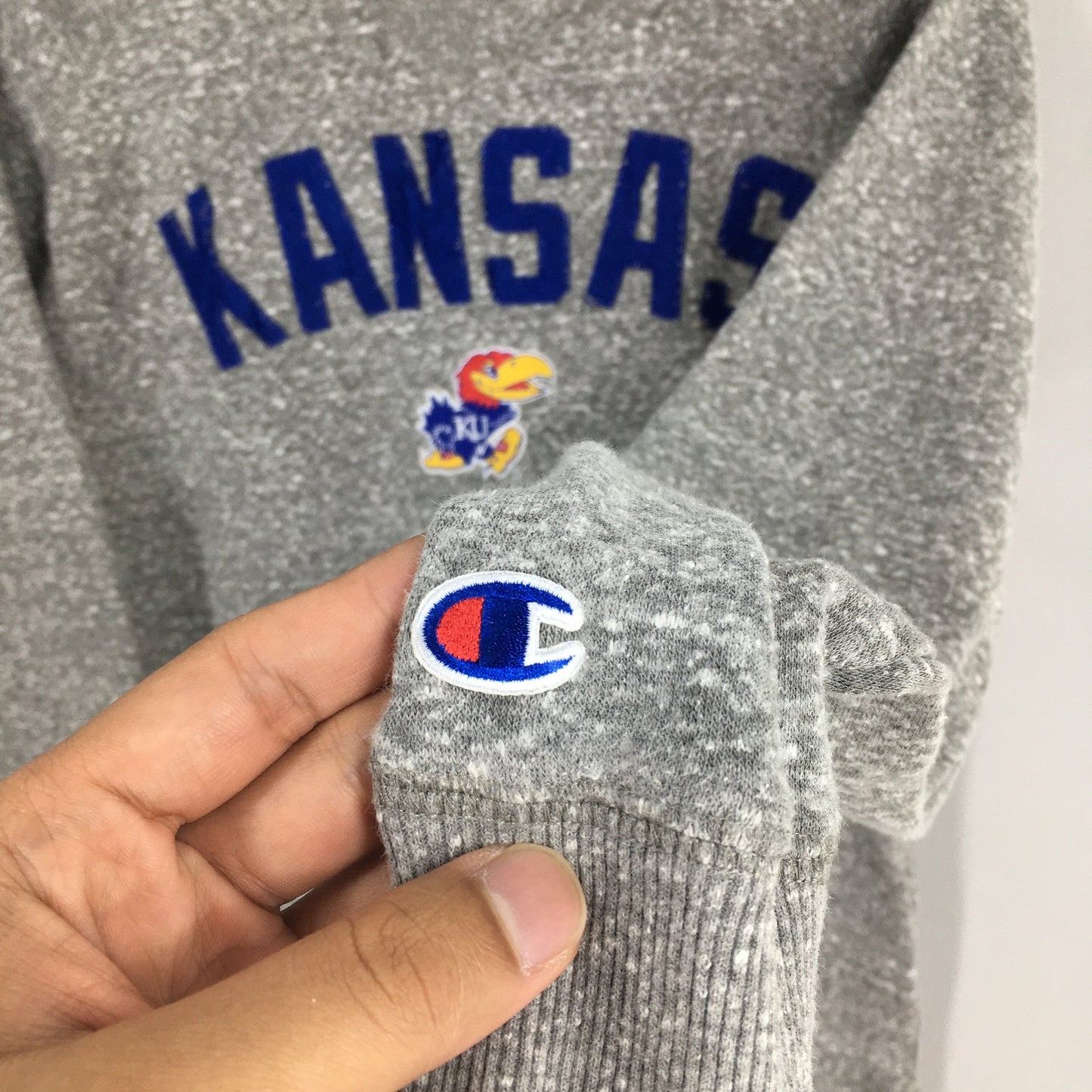 Kansas Jayhawks University Sweatshirt Small