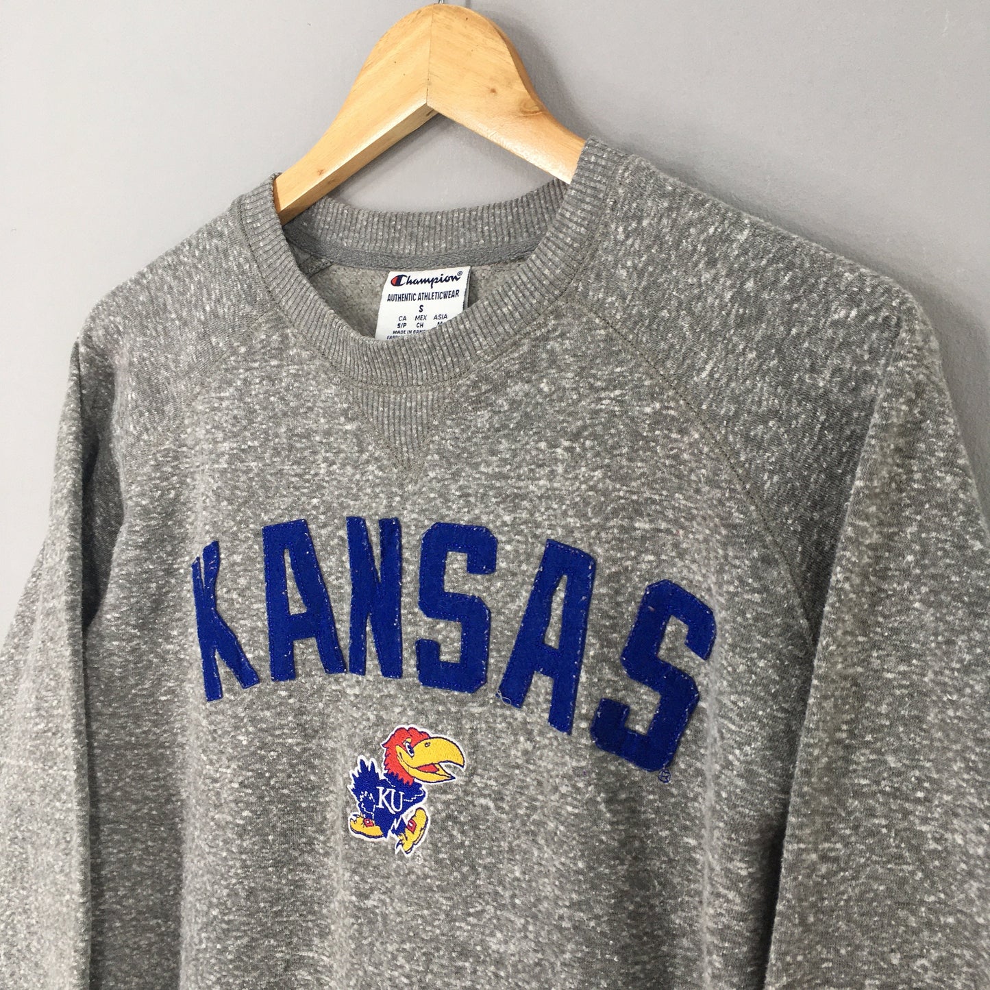 Kansas Jayhawks University Sweatshirt Small