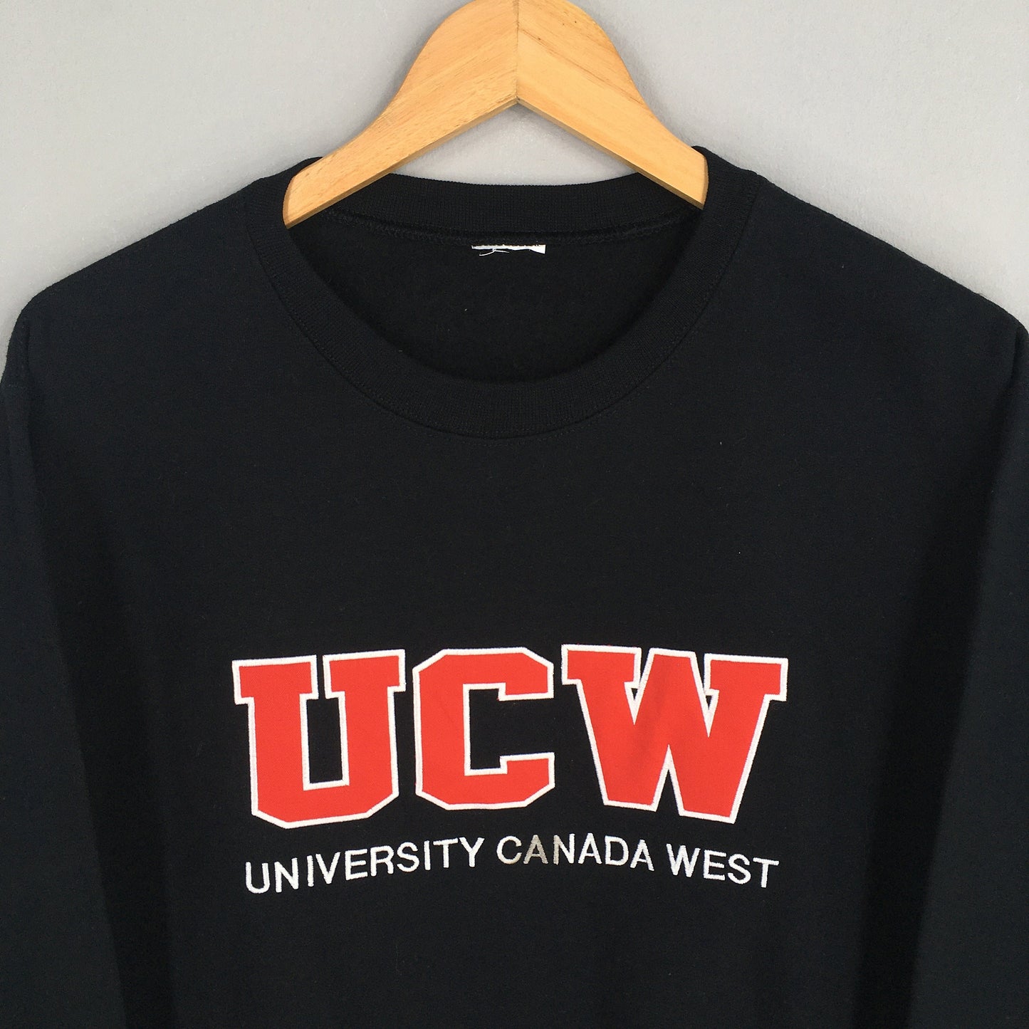 University of Canada West Black Sweatshirt Small