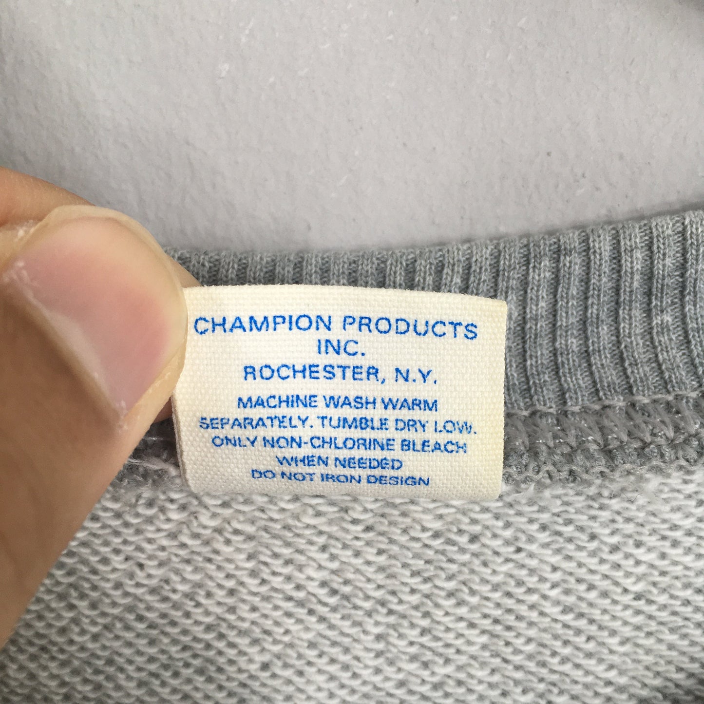 Champion Beaverdem Devils Sweatshirt Medium