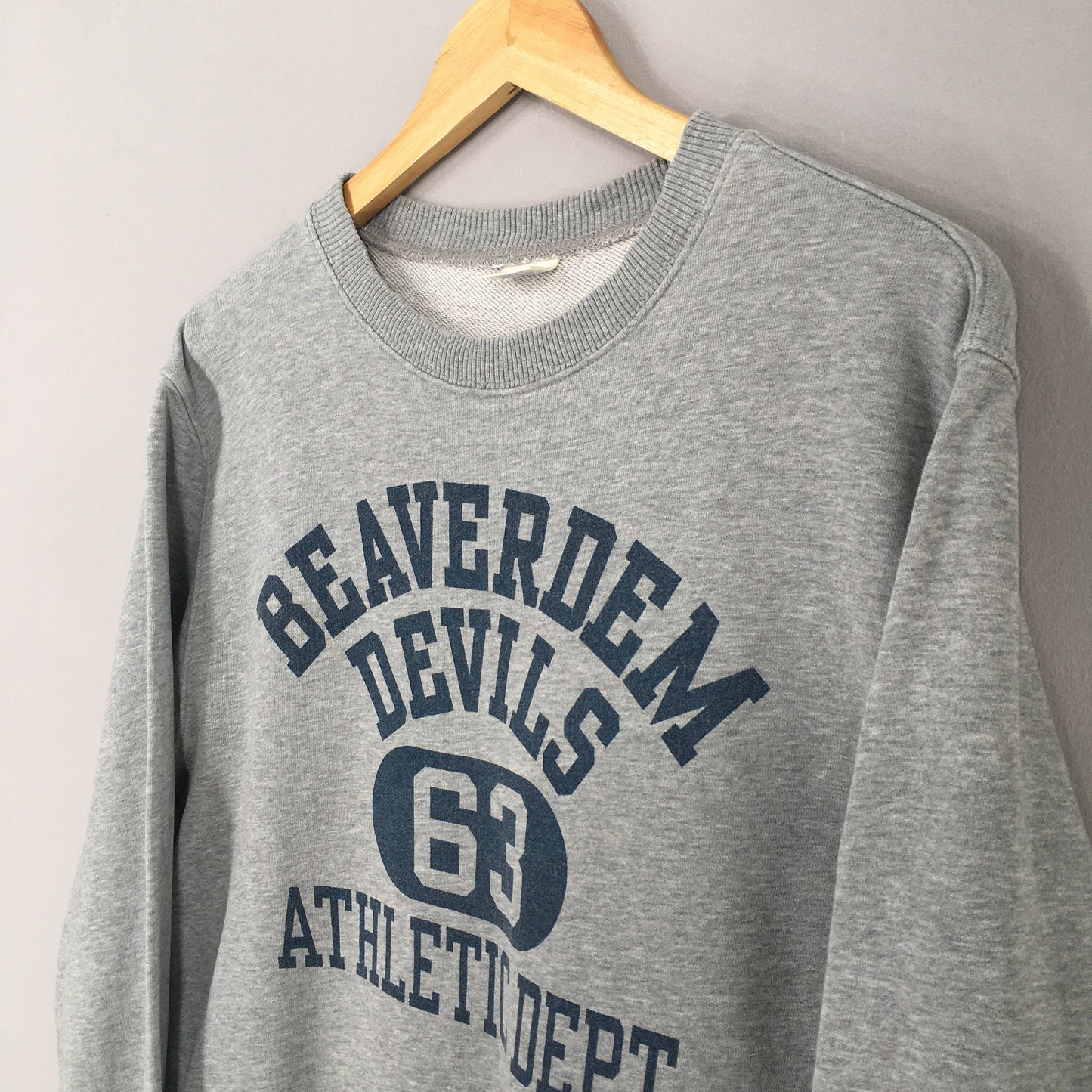 Champion Beaverdem Devils Sweatshirt Medium