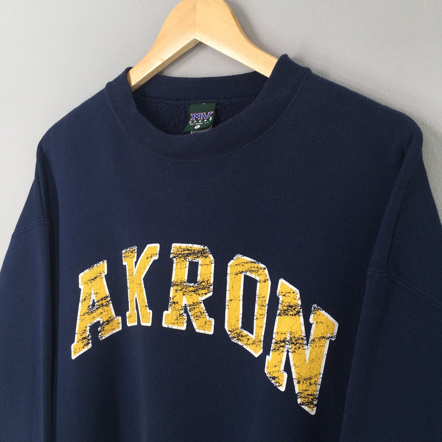 The University Of Akron Sweatshirt Large