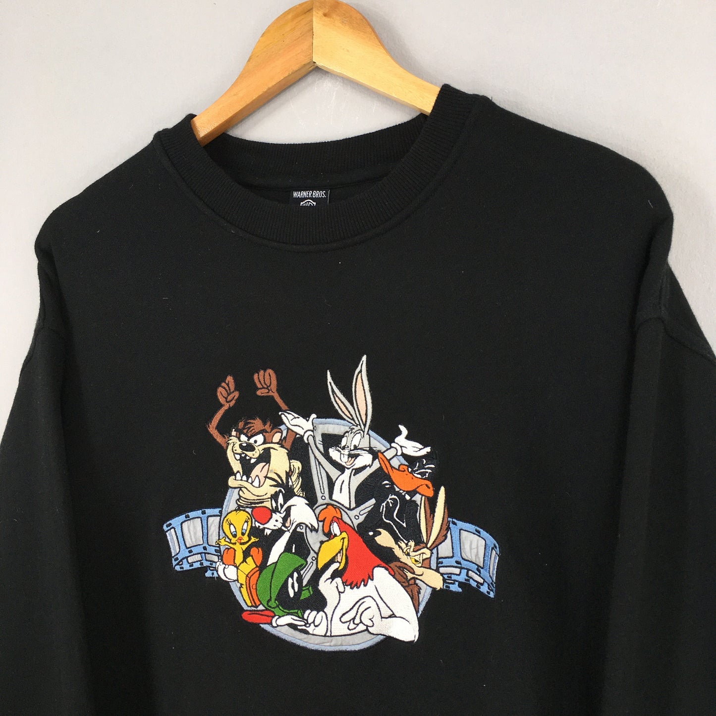 Looney Tunes Sweatshirt Medium