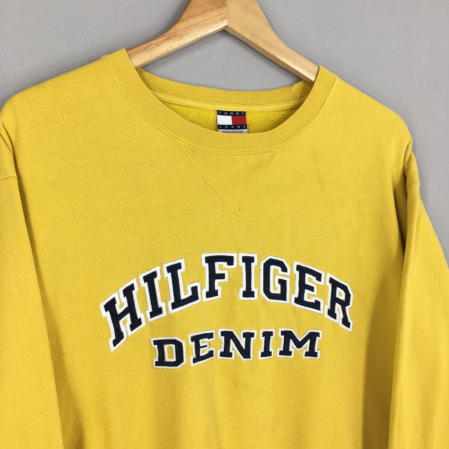 Tommy Hilfiger Yellow Sweatshirt XLarge